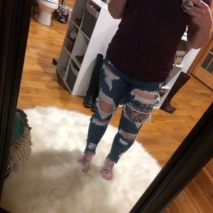 American Eagle Destroyed Extra High Rise Jegging